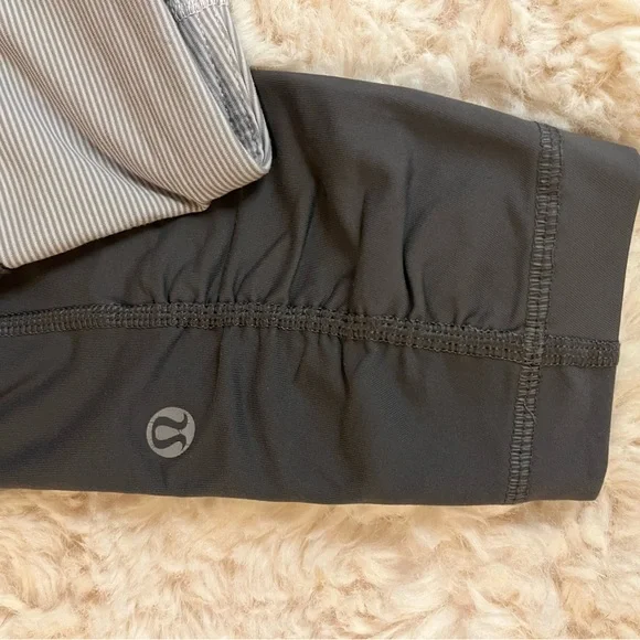 Lululemon Gray Cropped Workout Leggings - Picture 6 of 15